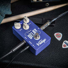 Load image into Gallery viewer, Vintage Delay Effects Pedal