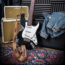 Load image into Gallery viewer, Tweed Vintage Guitar Strap